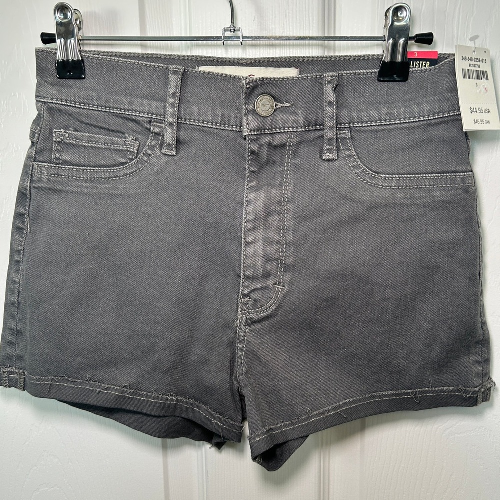 NWT Hollister Natural Waist Short Short 2" Cuffed Gray Denim Shorts Size 3/26